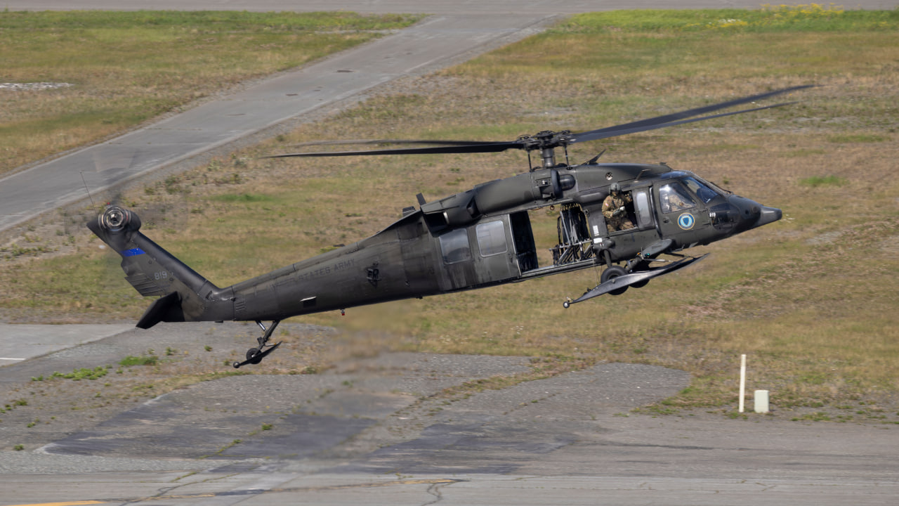 UH-60L Black Hawk helicopter / Photo credit: U.S. Department of War