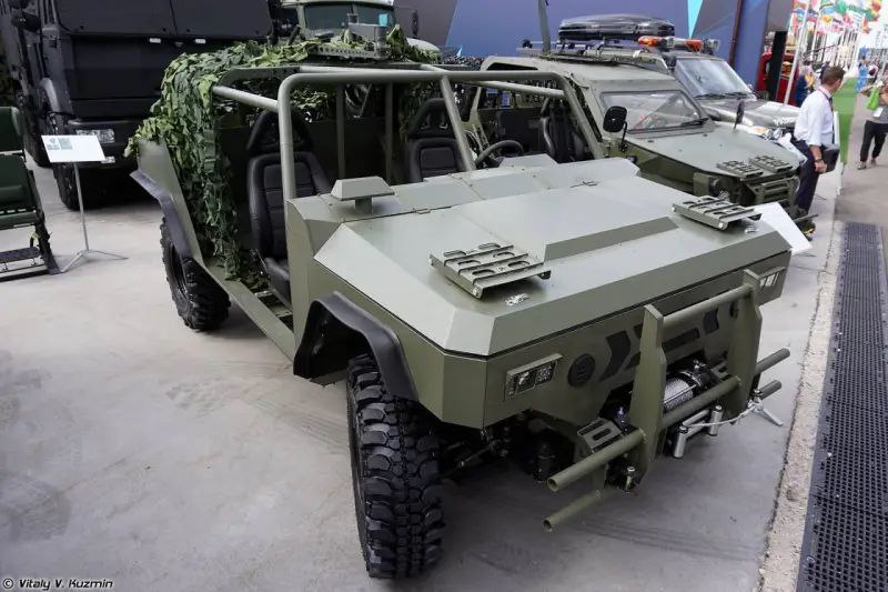 Sarmat-3 of the 2019 model / Defense Express / First Sarmat-3 Armored Vehicle Lost on Ukrainian Front