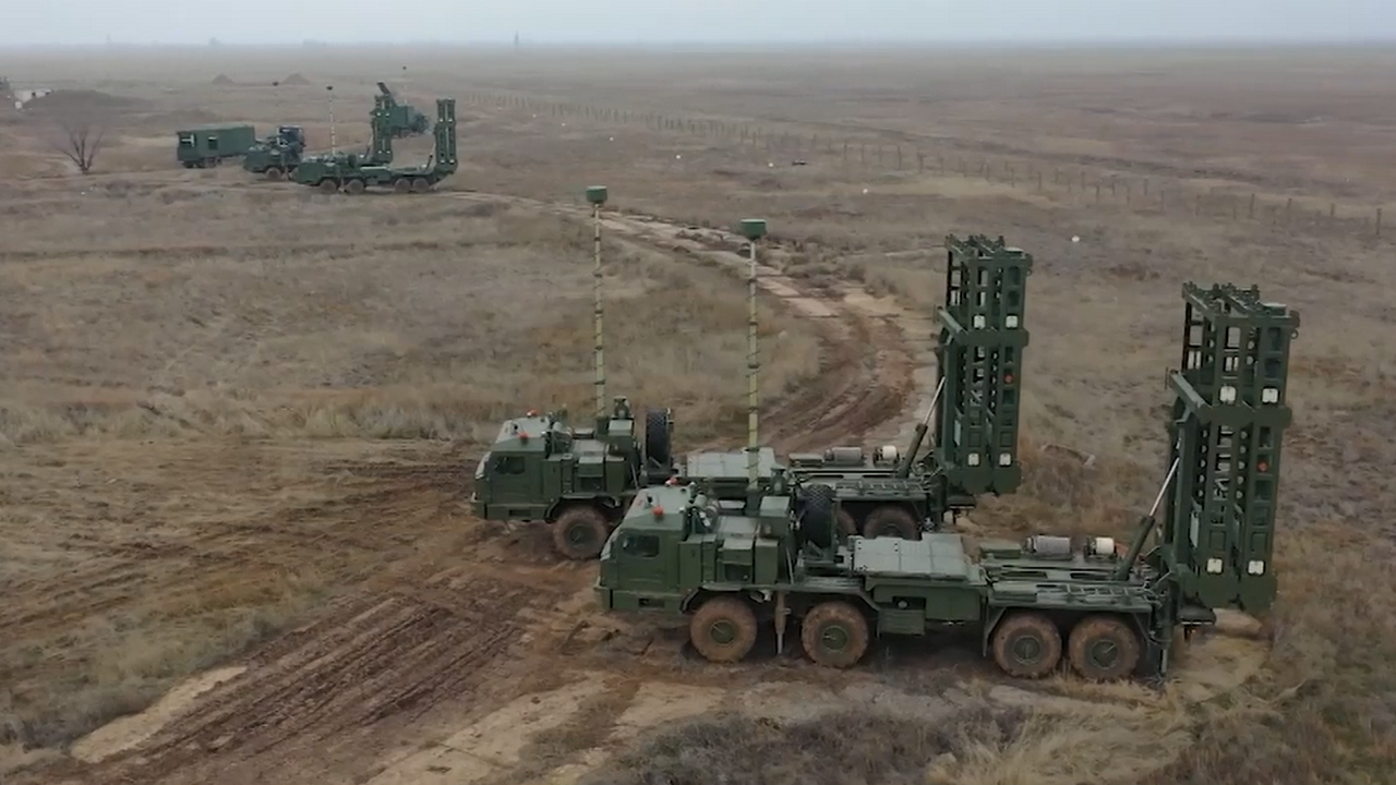 Ukraine’s Warriors Make Record Strike by FPV Drone Destroying russia’s Newest S-350 SAM System, Defense Express