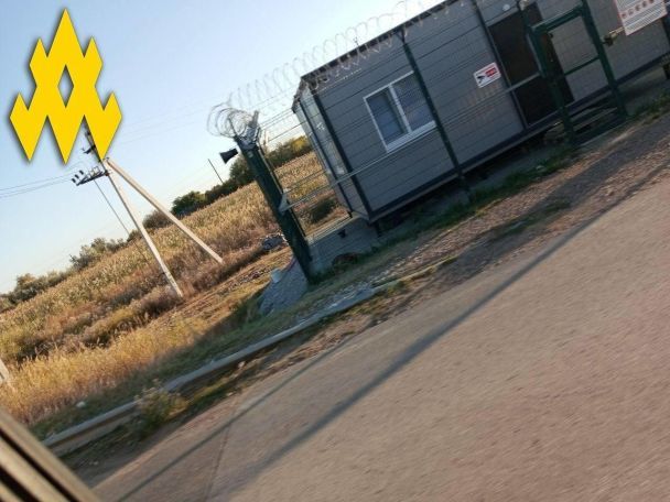 A Huge Location of russian Troops Was Found in Occupied Crimea, The location of the occupiers in the outskirts of Dzhankoi, Crimea, Defense Express