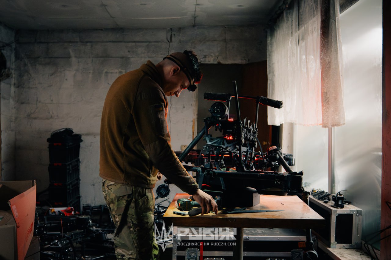 Illustrative image Defense Express