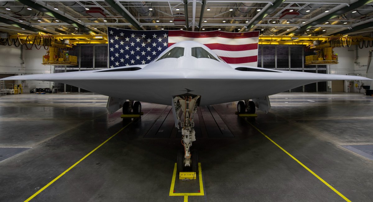 B-21 Raider strategic bomber, The US Air Force Wants to Retire Hundreds of Aircraft in 2024, Candidates Include the A-10 and F-22 and F-15, Defense Express