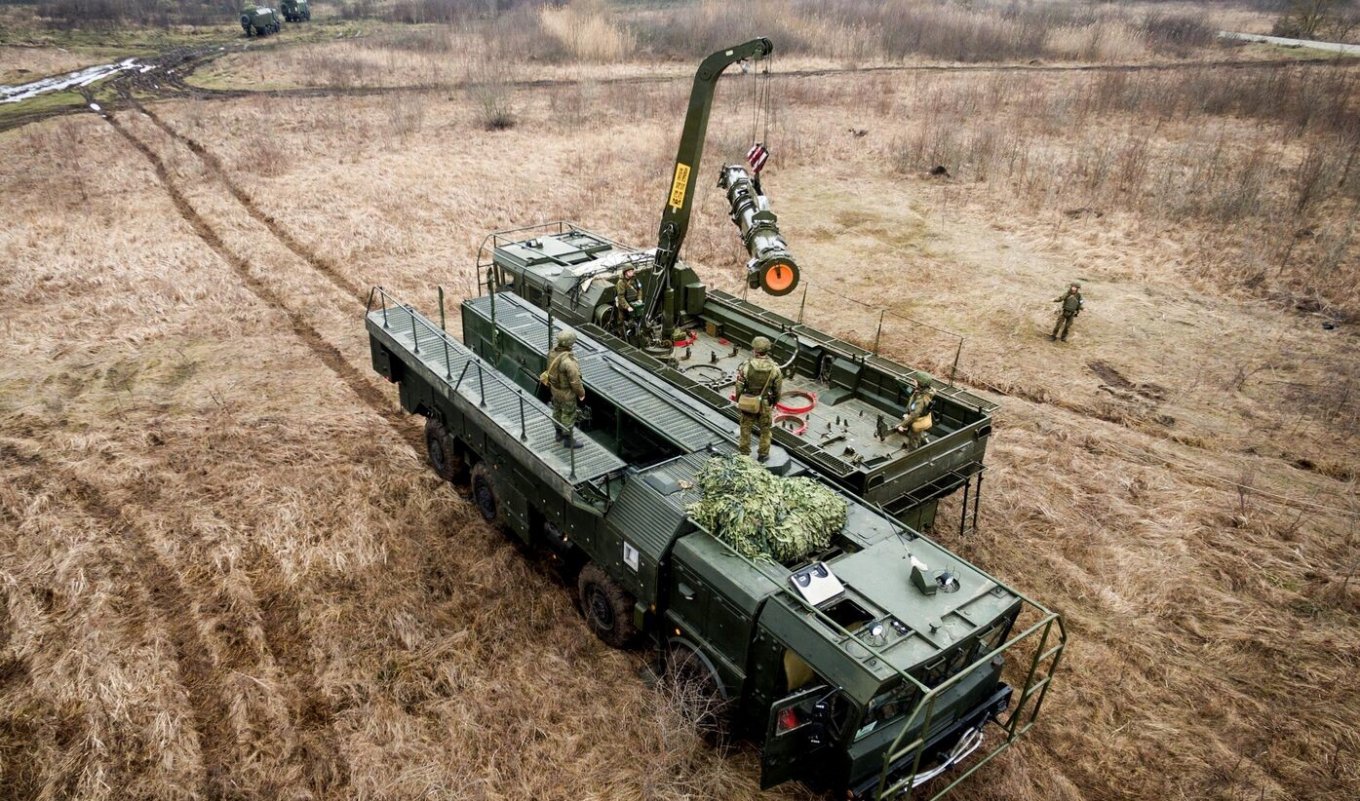 Iskander-K missile system / Defense Express / Tactical Nuclear Drills in russia as Response to 