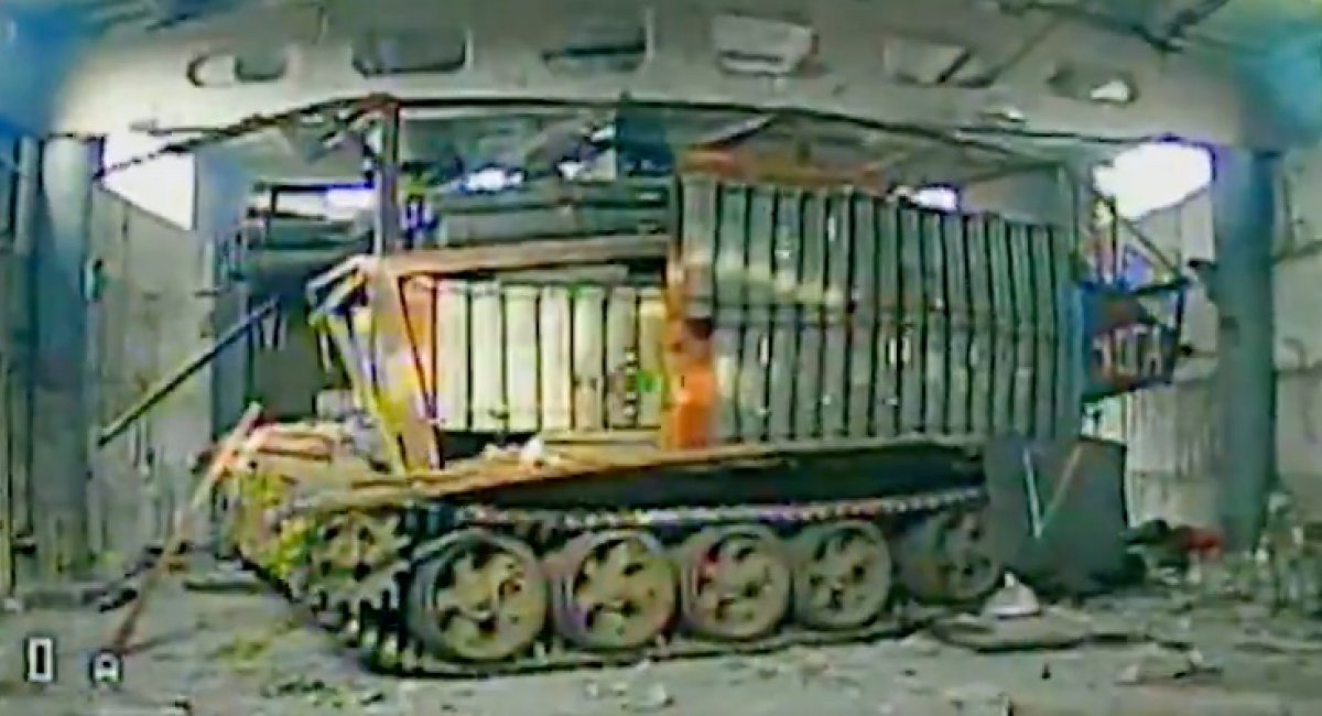 russian T-55 tank / screenshot from video