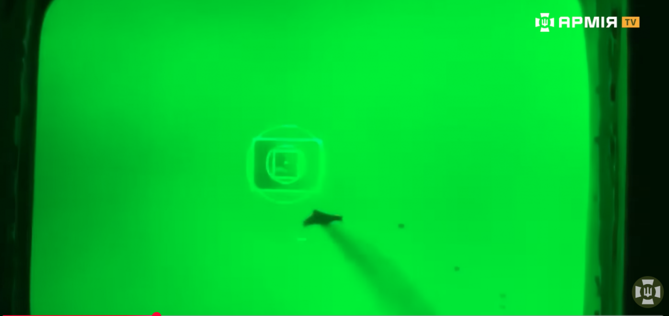 A Shahed in an Avenger system's aim / Defense Express / How Avenger ADS Chooses to Spend Missiles Over Gunfire