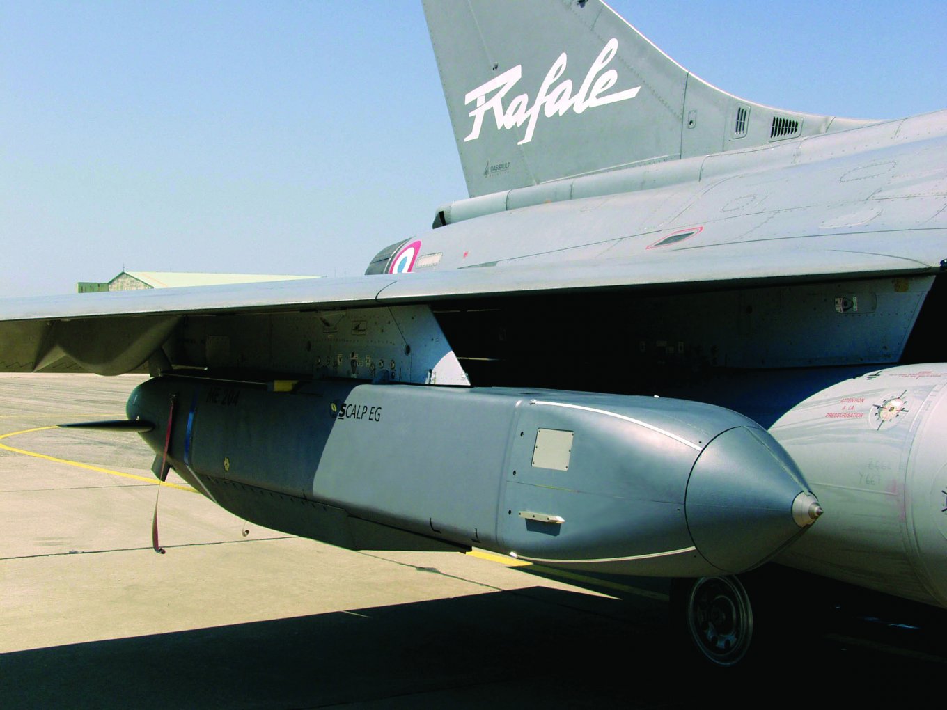 Storm Shadow under the wing of Rafale