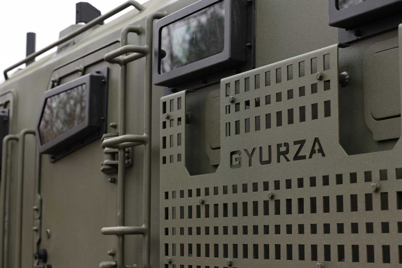 Defense Express / GYURZA-02: New Combat Vehicle From UKR ARMO TECH Premieres at IDEX 2025