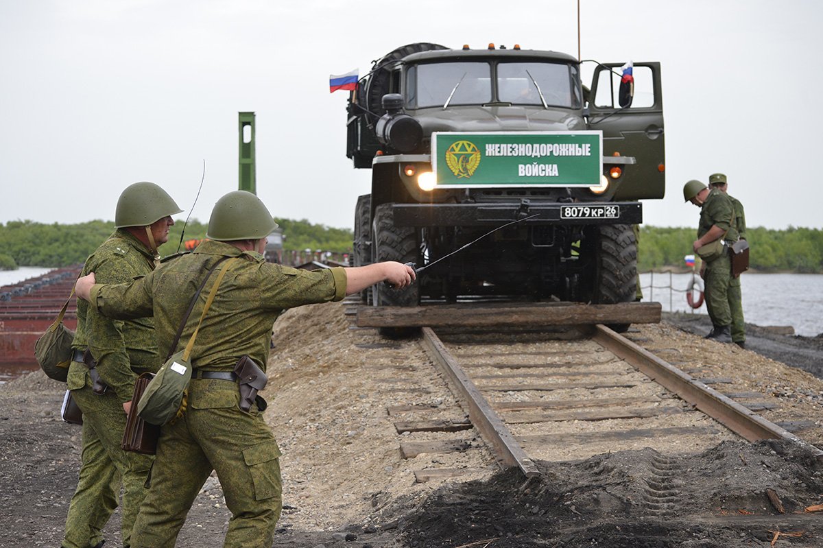 What Weapon Does Ukraine Need to Destroy russian Almost Completed Railroad from Rostov to Crimea?, Defense Express
