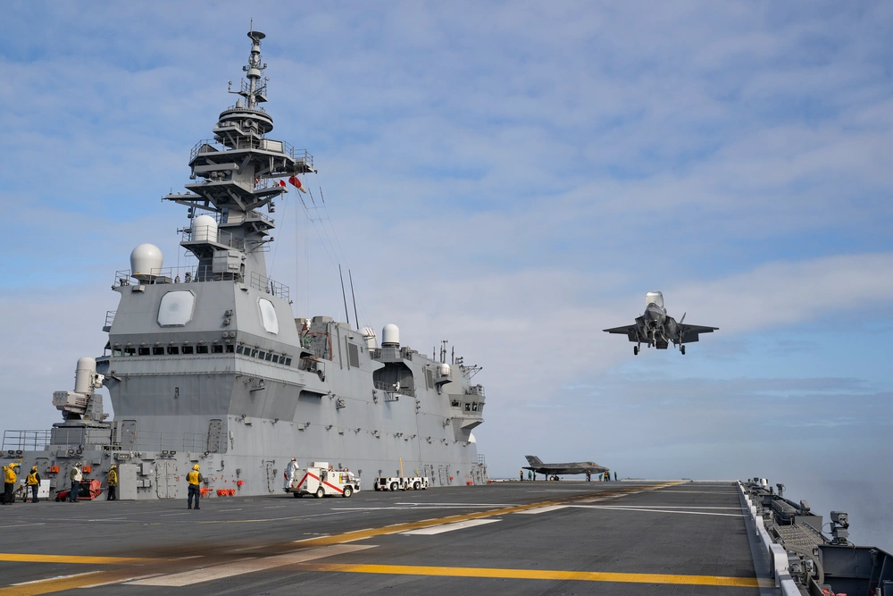 Landing of a US Marine Corps F-35B on the Japanese frigate-helicopter carrier JS Kaga, For the First Time Since 1945, Japan Restores Carrier-Based Fighter Fleet With Arrival of First Three F-35Bs
