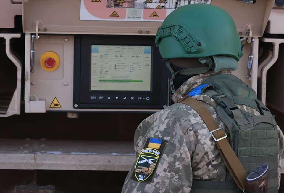 Ukraine Begins Training Specialists to Exploit Western Air Defense Systems, Defense Express