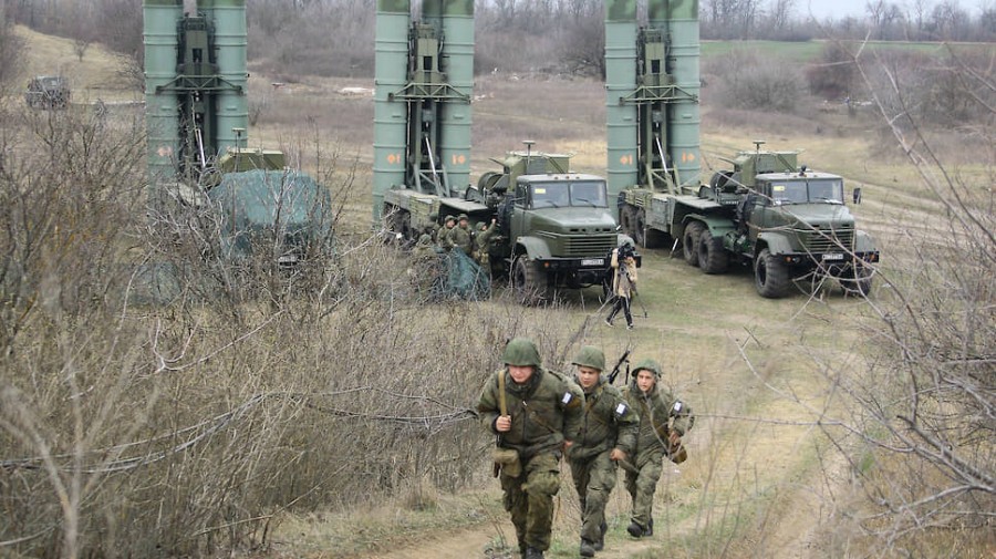 russian S-300 system / russia Shortens St. Petersburg Air Defenses to Continue Shelling of Ukraine