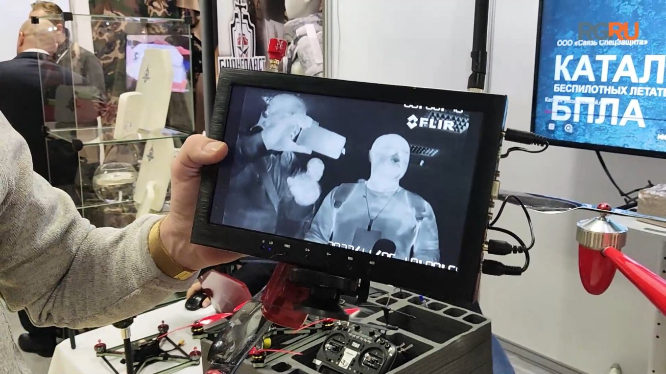 Russians Boasted About Supplying the Army With Binokl Drones With a Camera by the American Flir, Defense Express, war in Ukraine, Russian-Ukrainian war