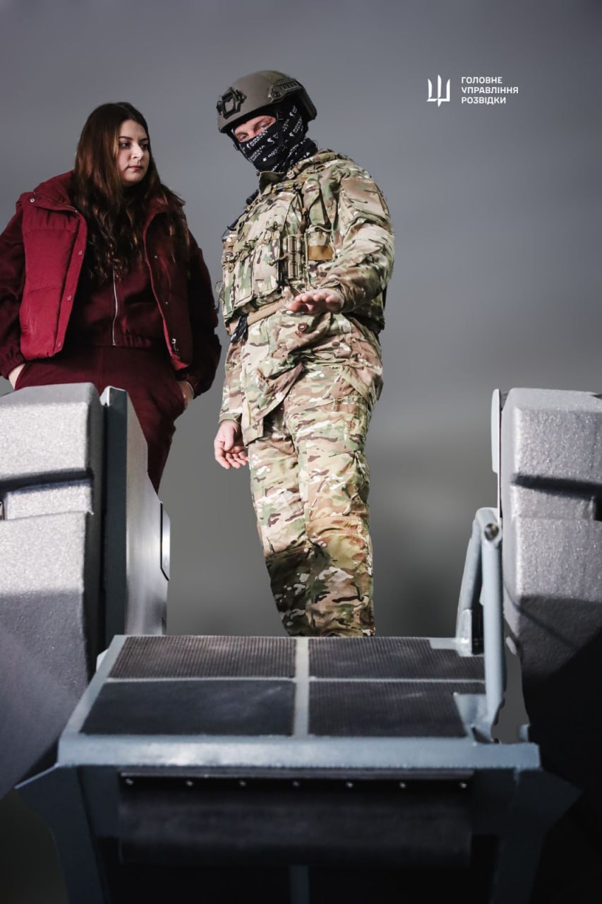 Ukraine's Defense Intelligence Gets New T12.R Evacuation Boat with Combat Capabilities, Defense Express