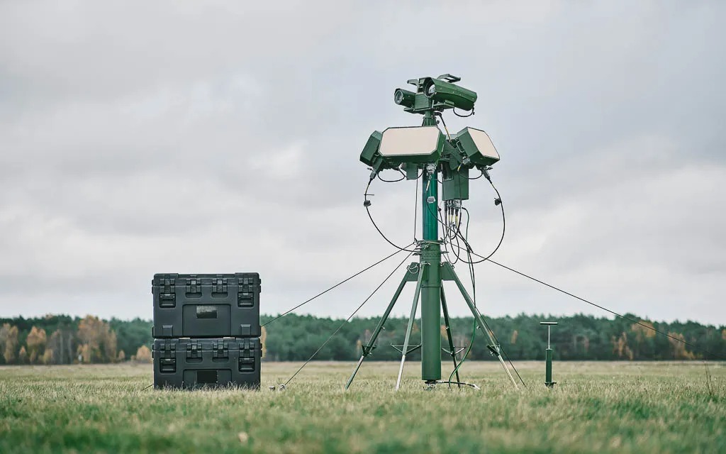 Detection sensors of the FIELDCtrl system / Defense Express / Private Shahed Defense: Lithuanian Power Companies Take Up Anti-Drone Weapons to Protect Critical Infrastructure