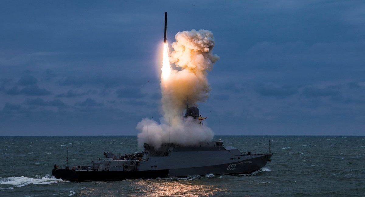 Russian Military Forces Fire Kalibr Cruise Missiles from the Sea of Azov for the First Time