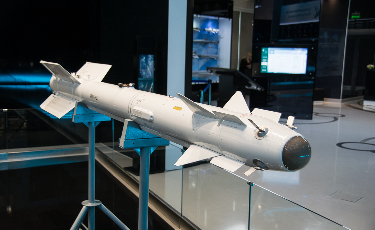RVV-MD, the previous generation of the new missile which has effectively no distinctions from its upgraded variant, based on media reports