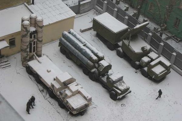 Russia’s Rubber S-400 to Fight Against Ukraine, Defense Express, war in Ukraine, Russian-Ukrainian war