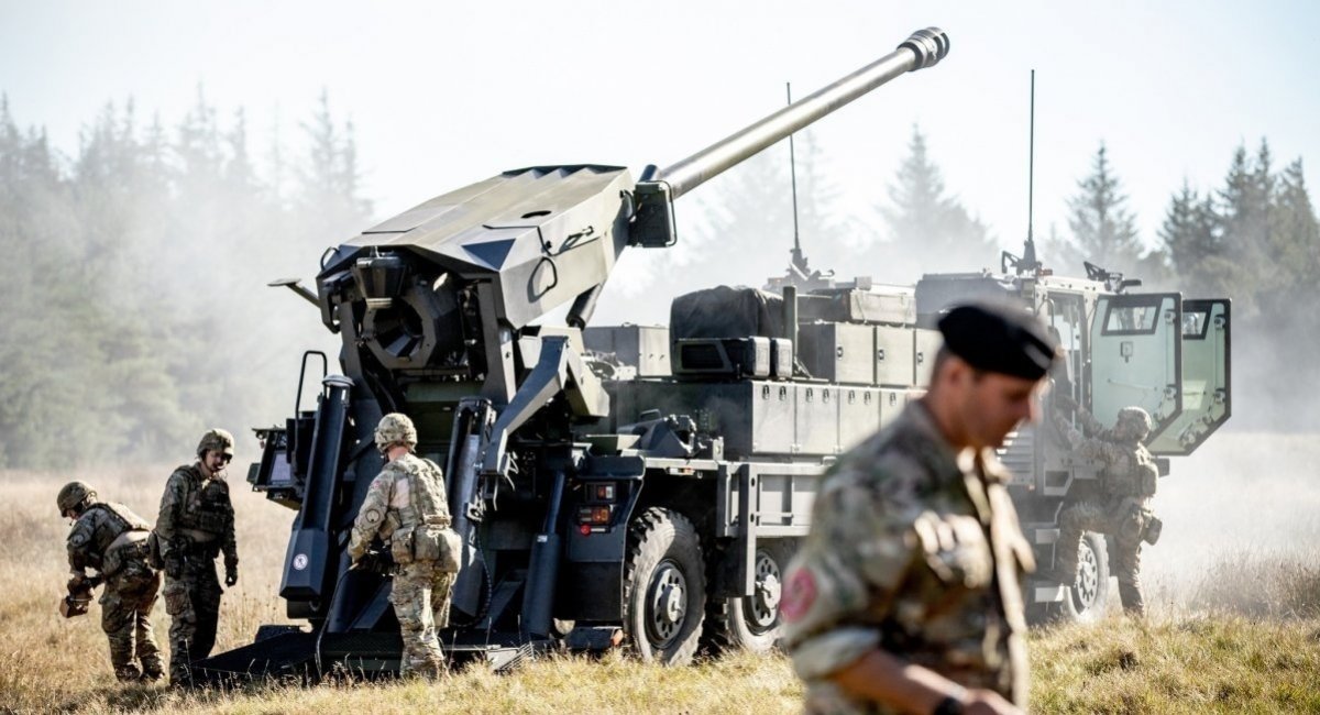 CAESAR artillery system on 8x8 Tatra chassis in service with the Danish Army, Defense Express