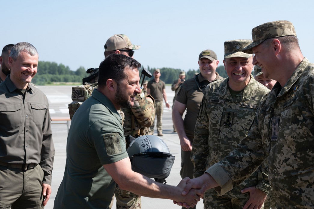 Ukraine Markes its Air Force Day on Sunday, Zelenskyy Visits Air Base to Communicate with Personnel, Inspect Weapons, Defense Express