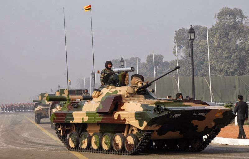 BMP-2 of the Indian Army / Defense Express / India Looked at Ukraine and Came Up With Own Anti-Drone Protection For BMP-2: Airbust Shells