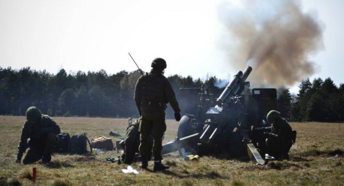 Western Howitzers, Mortars Have Been Took Into Service by the Armed Forces of Ukraine, The M101 howitzer of the Lithuanian Armed Forces, Defense Express