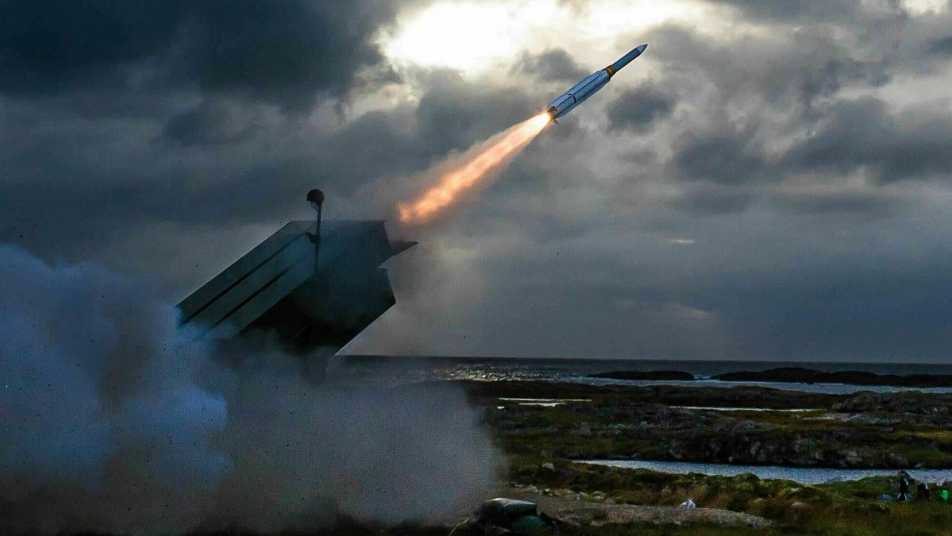 AMRAAM-ER rocket launch from NASAMS, How Many NASAMS Can Ukraine Count On for 1.2 Billion Dollars, Defense Express