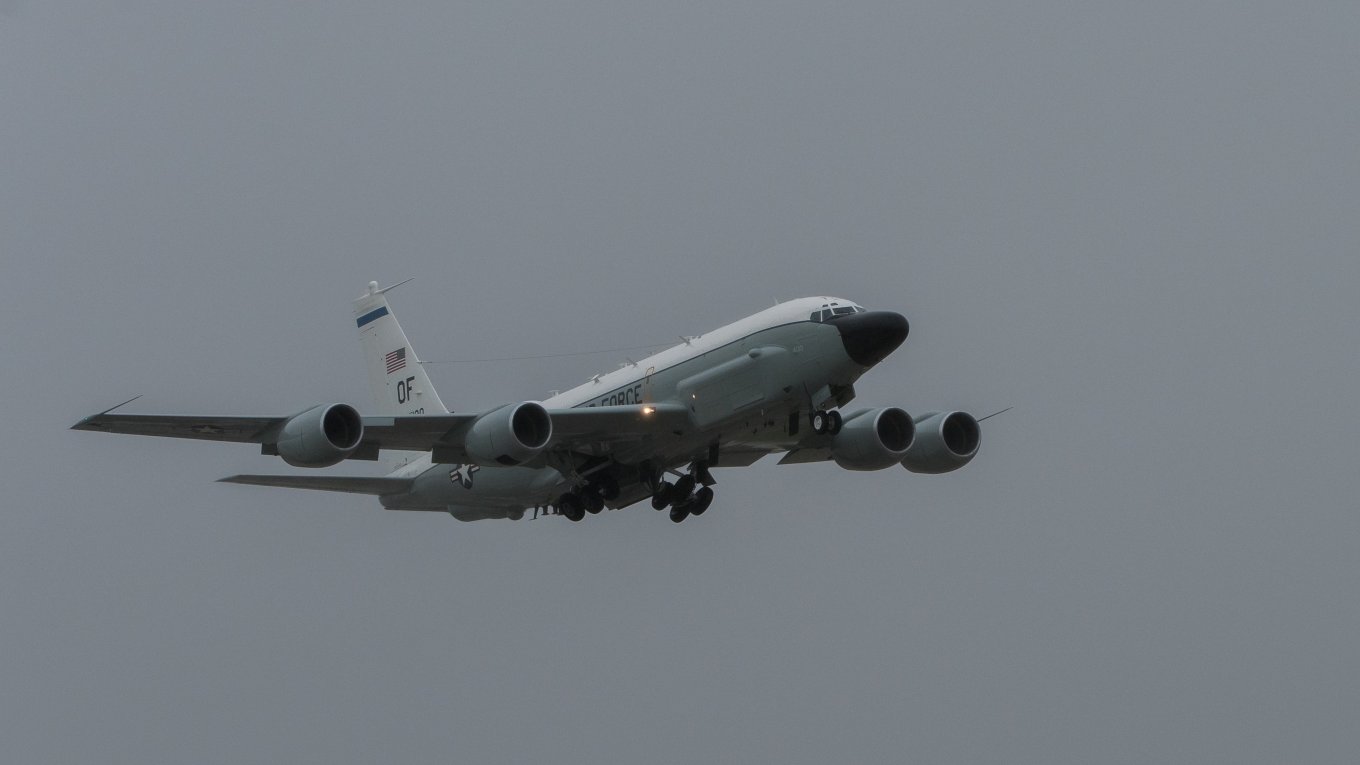 RC-135W Rivet Joint