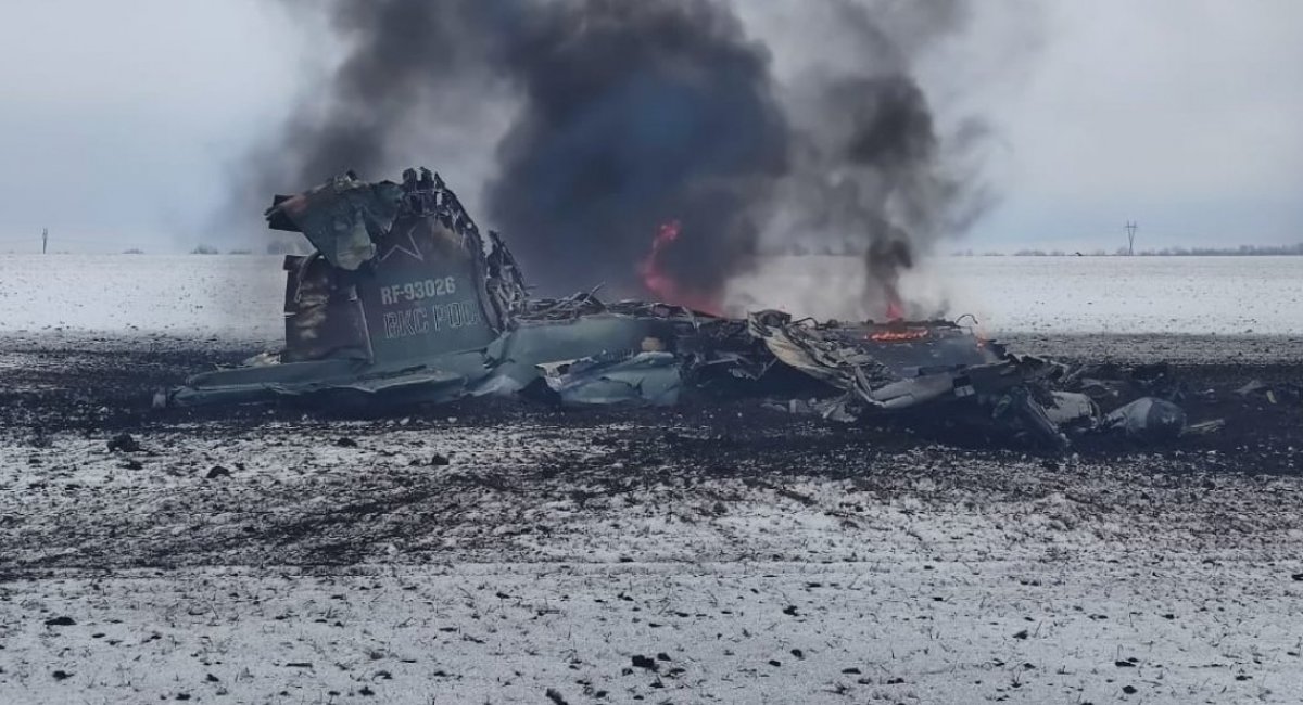 russian Sukhoi SU-25  shot down near Volnovakha in the Donetsk region, Defense Express