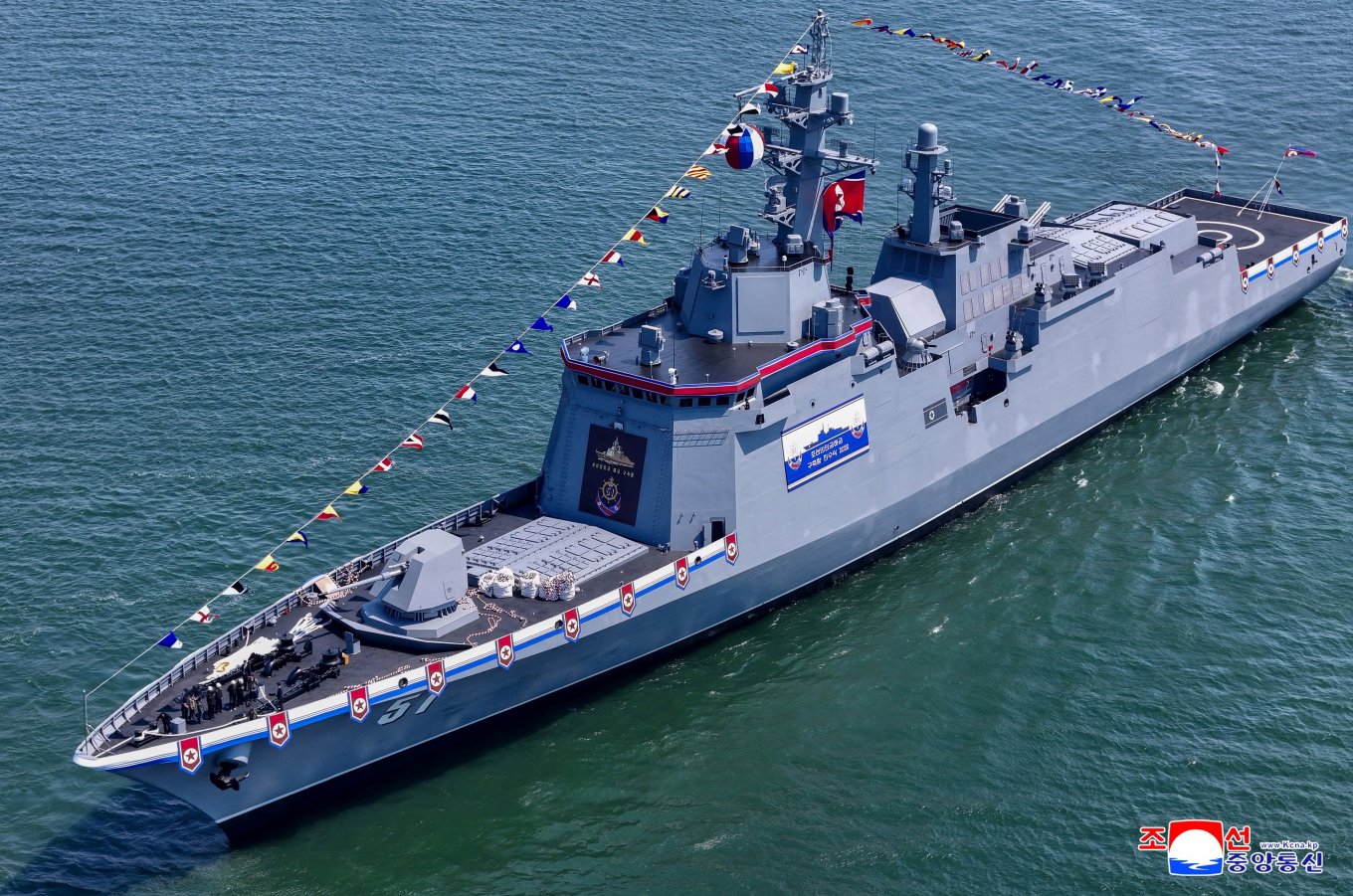 The Choe Hyon destroyer, the first and only one completed in the DPRK / Defense Express / How N.Korea Even Managed to Capsize a Destroyer During Its Launch: A Simple Explanation For a Deep-Rooted Problem