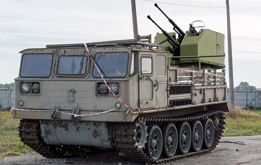 Russia’s ATS-59G Artillery Tractor With Maritime 2M-3M Gun Spotted, Defense Express, war in Ukraine, Russian-Ukrainian war