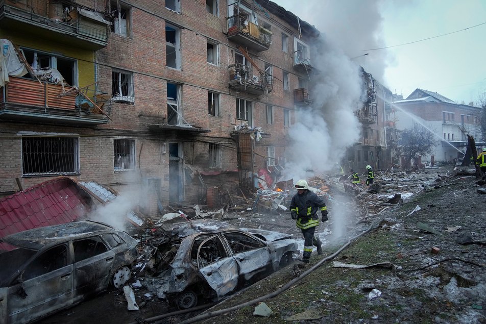 A missile of russia's terrorisrs hit a high-rise building in Vyshgorod, Kyiv region, on Wednesday, Defense Express
