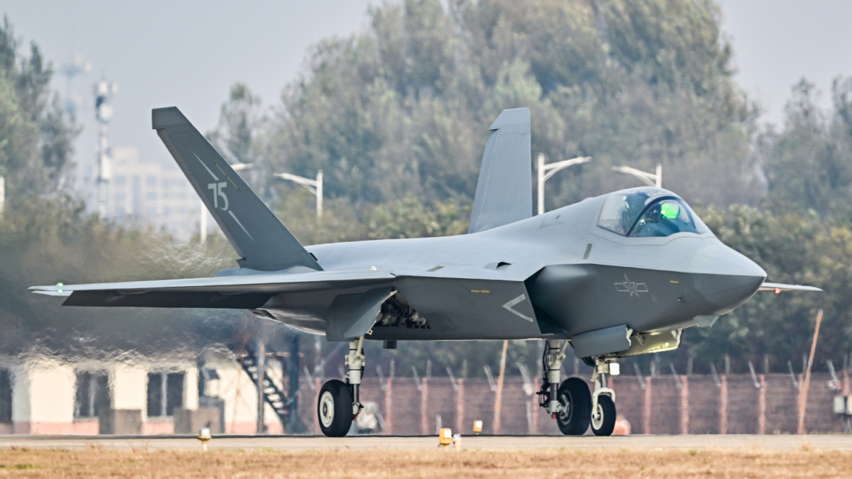 Shenyang J-35 during pre-flight preparations, China Tries to Intimidate U.S. by Boasting Start of J-35 Stealth Fighter’s Serial Production