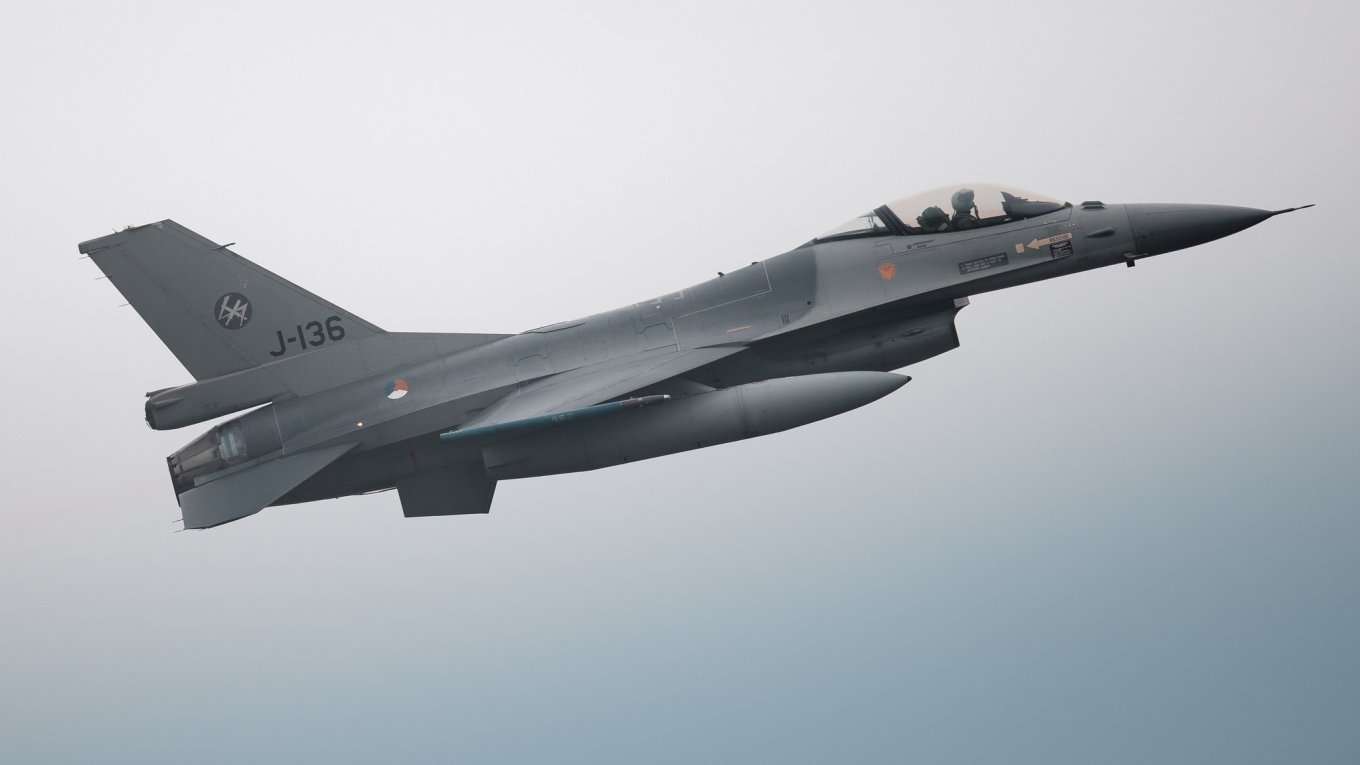 Ukraine might receive first batch of F-16s before the end of 2023, Defense Express