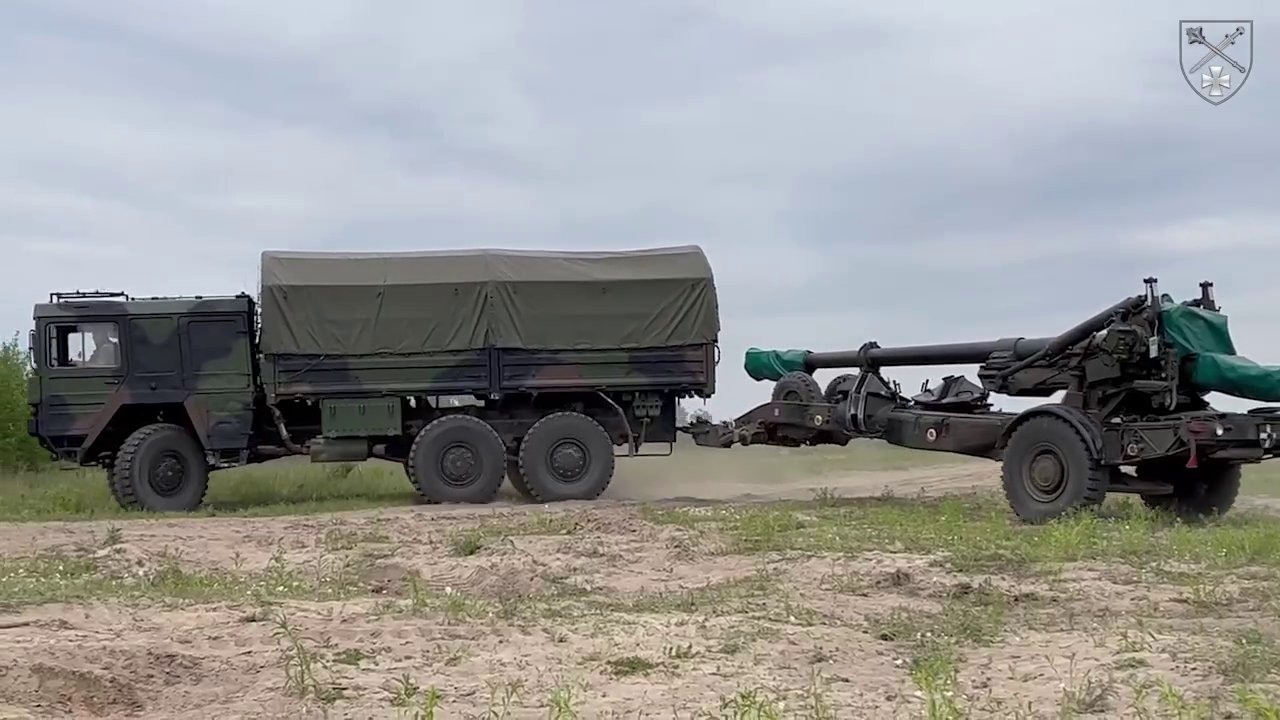 Estonian FH70 Howitzer Helps to Destroy russian Occupiers of Ukraine, Defense Express, war in Ukraine, Russian-Ukrainian war