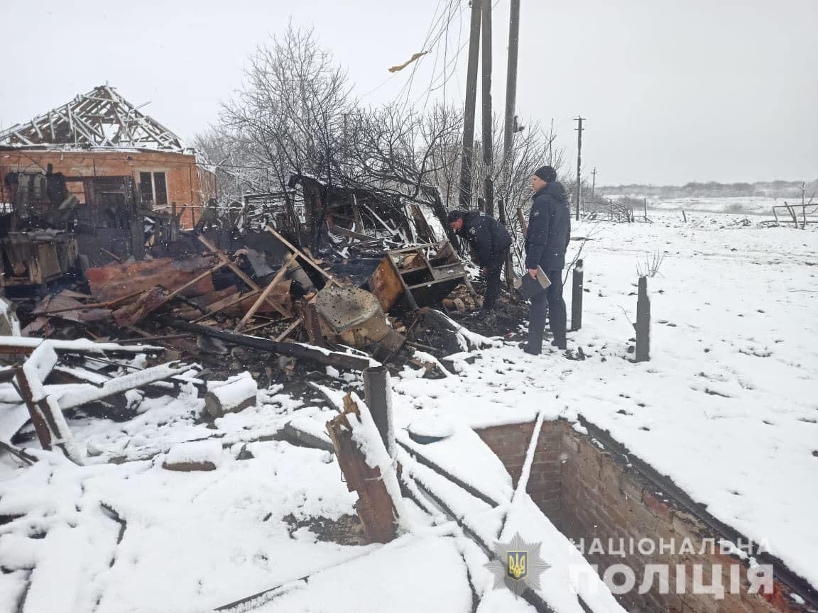 Defense Express / The whole Yakovlivka village was destroyed dut to the Russian bombing – 24 residential houses were totally destroyed, 21 severely damaged / Russian Invasion: Day Ten (Live Updates)
