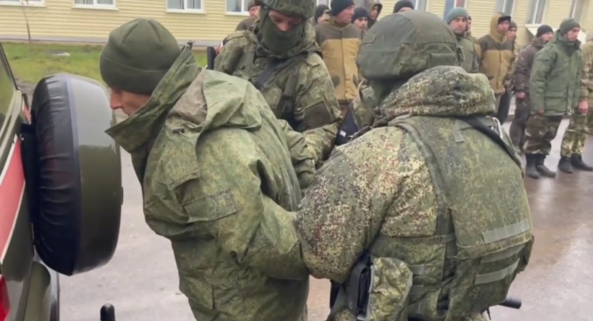 In russia, Demonstrative Detentions of Those Who Was Called to War with Ukraine for Disobeying Orders and Refusing to Fight Began, Defense Express