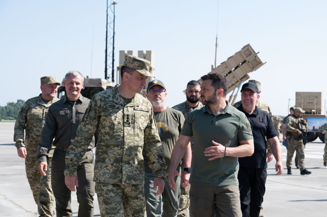 Ukraine Markes its Air Force Day on Sunday, Zelenskyy Visits Air Base to Communicate with Personnel, Inspect Weapons, Defense Express