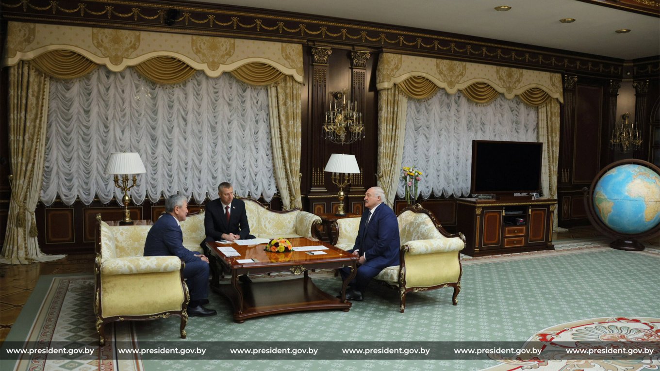 The Oreshnik missile model in the corner of the room Defense Express Alexander Lukashenko Accidentally Leaks the Oreshnik Missile Data (Photos)