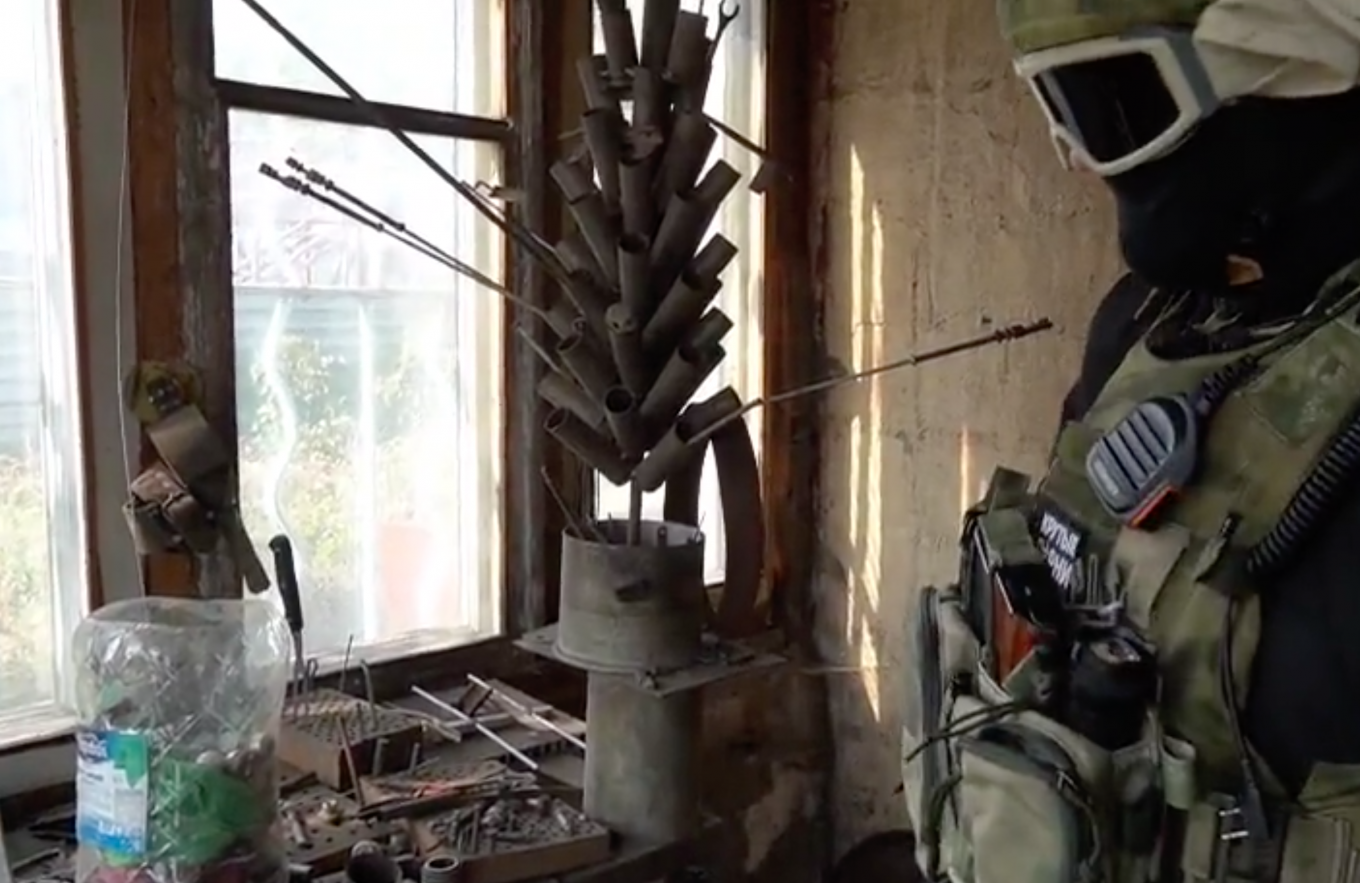 The video showing the supposed discovery raises several suspicions about its authenticity and suggests a staged scenario Defense Express Ukraine Debunked the False Claim of Alleged Azov Workshop in Donetsk Region