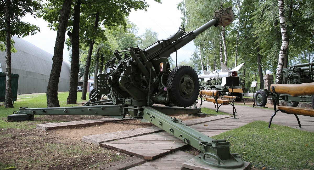 russian Pat-B howitzer which is used as artillery part for the 2C18 Pat-C self-propelled howitzer, Russia’s Paratroopers Can Get 152-mm Self-Propelled Guns on the BMP-3 IFV’s Chassis, That is 40 Years Ald Project, Defense Express