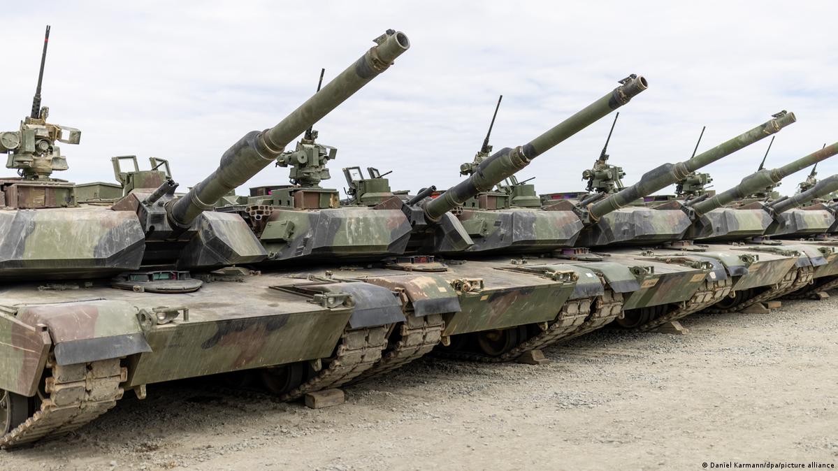 Mỹ phê duyệt chuyển giao lô xe tăng Abrams đầu tiên cho Ukraine 