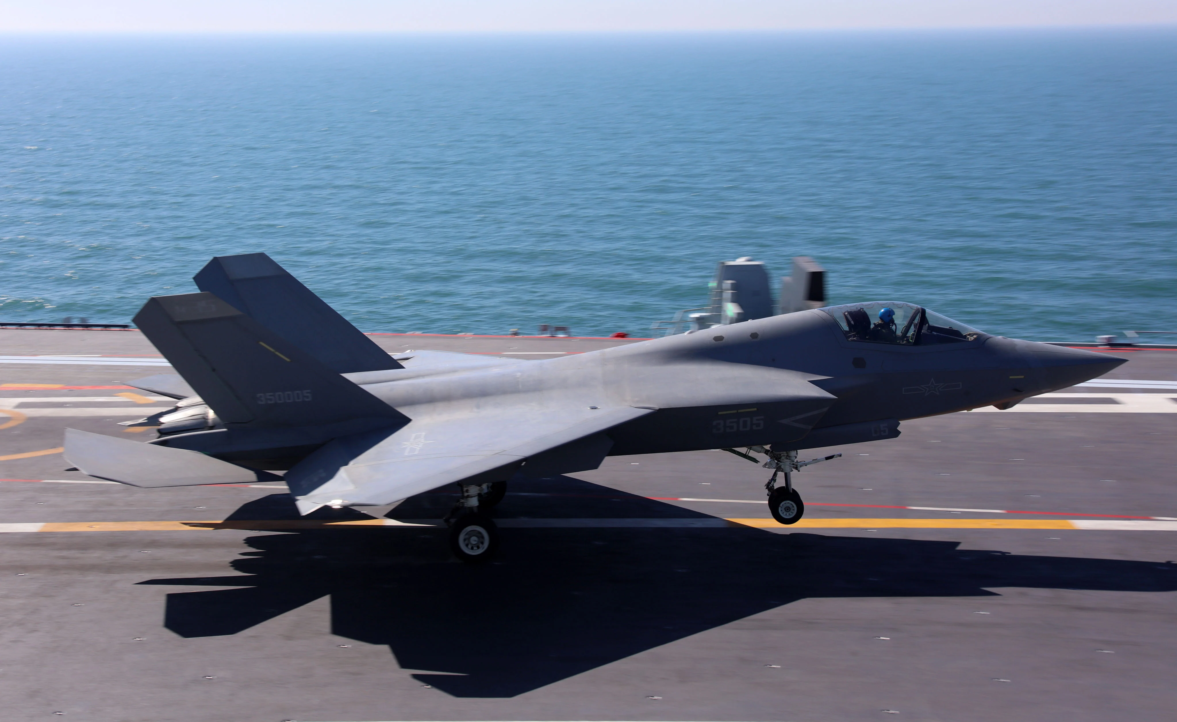 China Launches Fujian Aircraft Carrier, Copying and Surpassing U.S. Designs, Defense Express