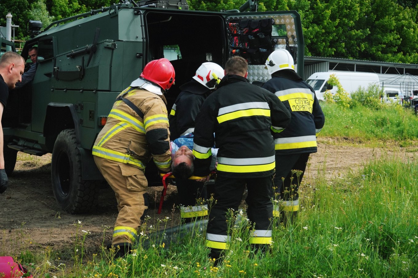 Demonstration of casualty evacuation using the Novator 2C medical vehicle