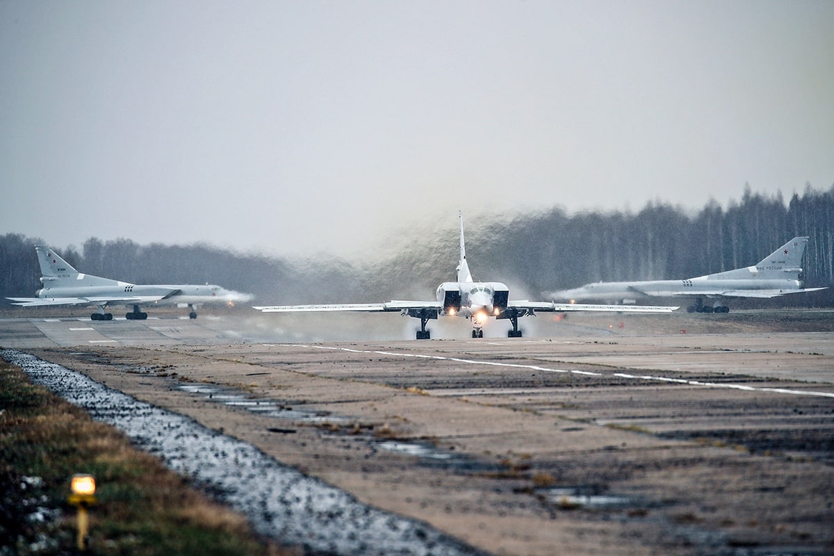 For Two Weeks russia Hasn’t Applied Tu-169 And Tu-22M3 Strategic Bombers Against Ukraine. Reason Explained, Defense Express, war in Ukraine, Russian-Ukrainian war