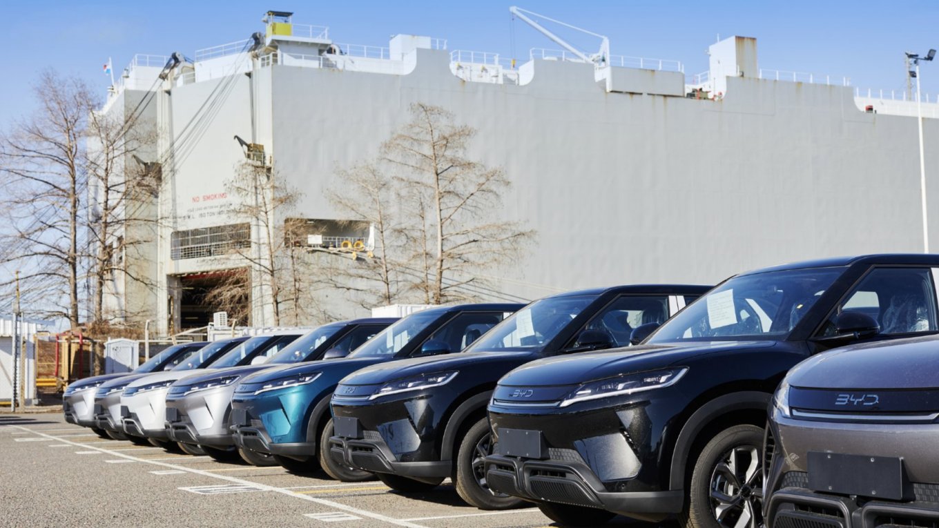 Poland Enforces Ban on Chinese Cars in Military Over Espionage Concerns, Defense Express