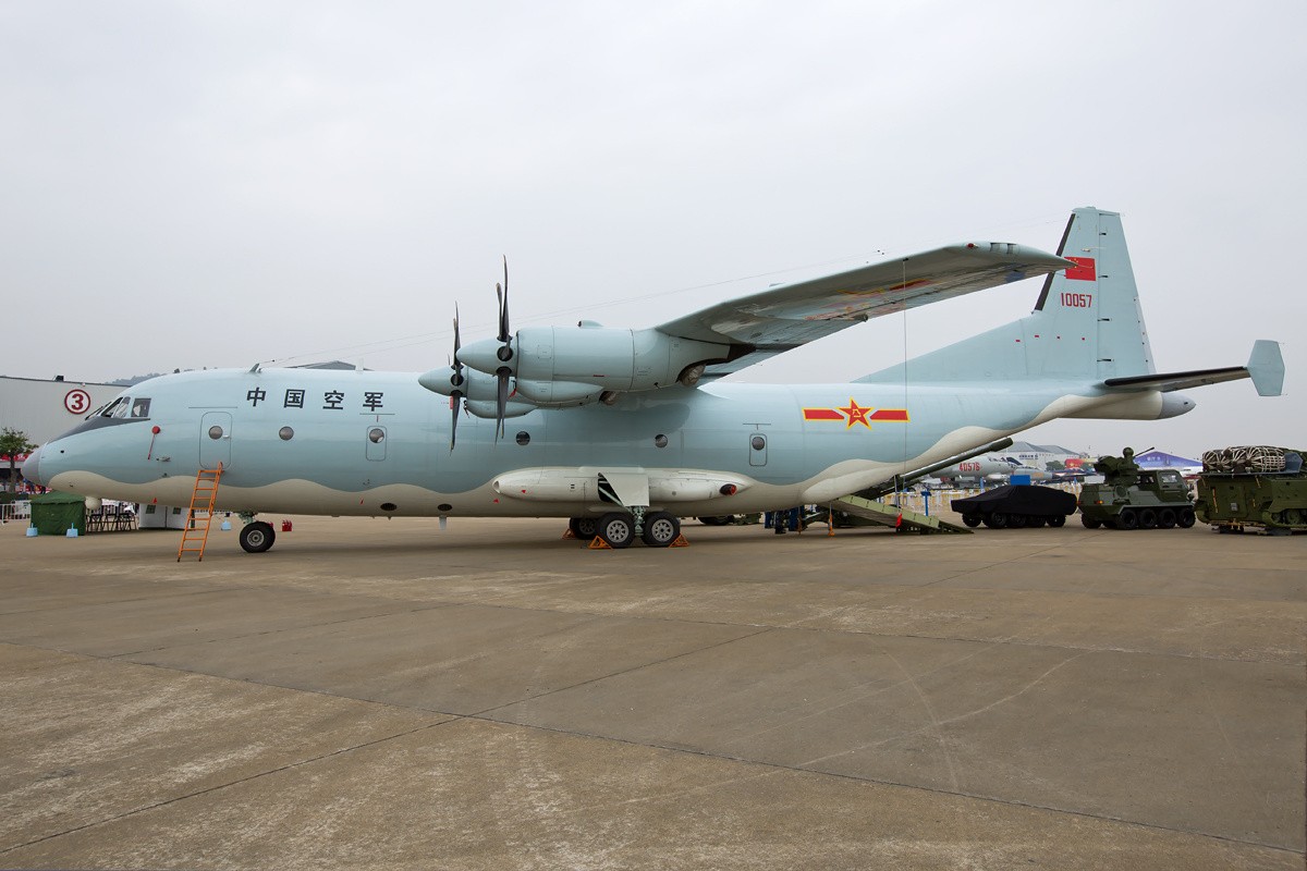 Y-9 military transport aircraft of the Chinese Air Force / Defense Express / China's Deployment of Forces in belarus Gives a Hint of its Military Logistics Capabilities