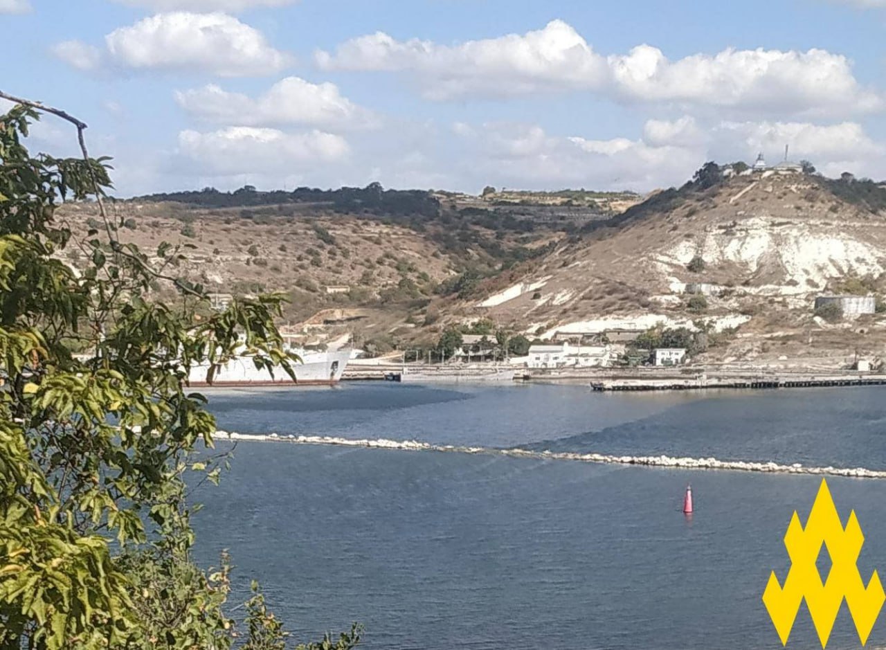 Ukrainian Partisans Conduct Reconnaissance in Temporarily Occupied Sevastopol's bays — a Key russian Logistics Hub, Defense Express