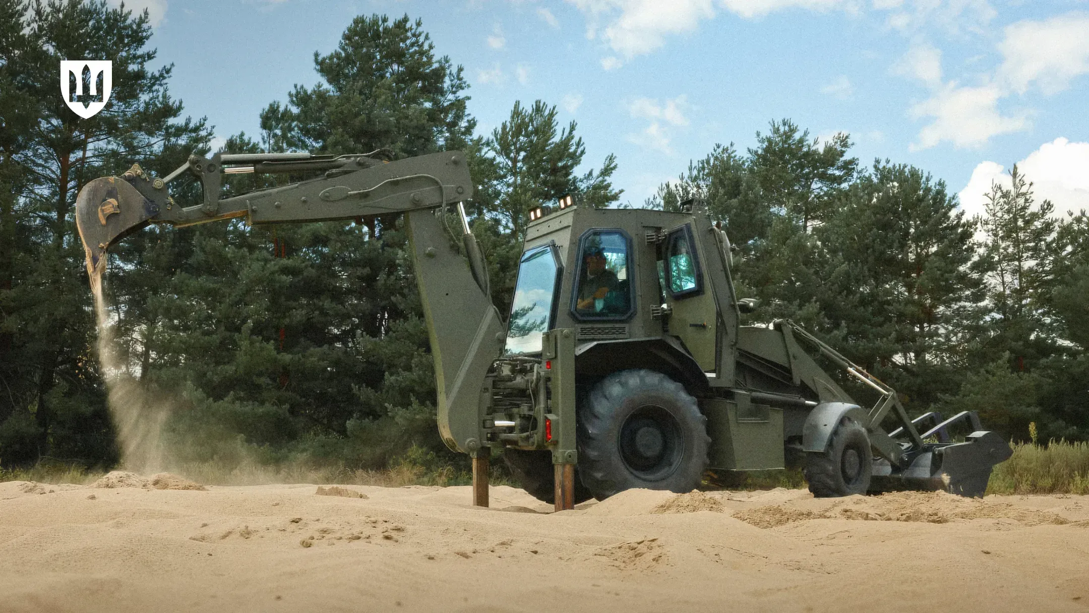 UAT-SPIDER: Ukraine's new armored excavator is built to dig under fire