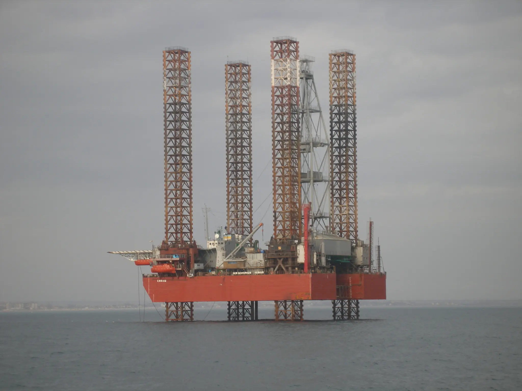 Ukraine’s Navy Destroyed russian Military Facilities on the Syvash Drilling Rig in the Black Sea, The Syvash self-elevating drilling rig