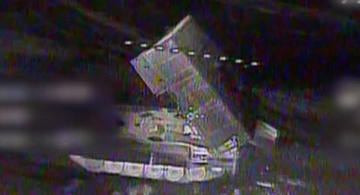 russian TOS-1A Solntsepyok heavy flamethrower system Defense Express Ukrainian Forces Hit russian Radar and Positions on the Sivash Platform in the Black Sea (Video)